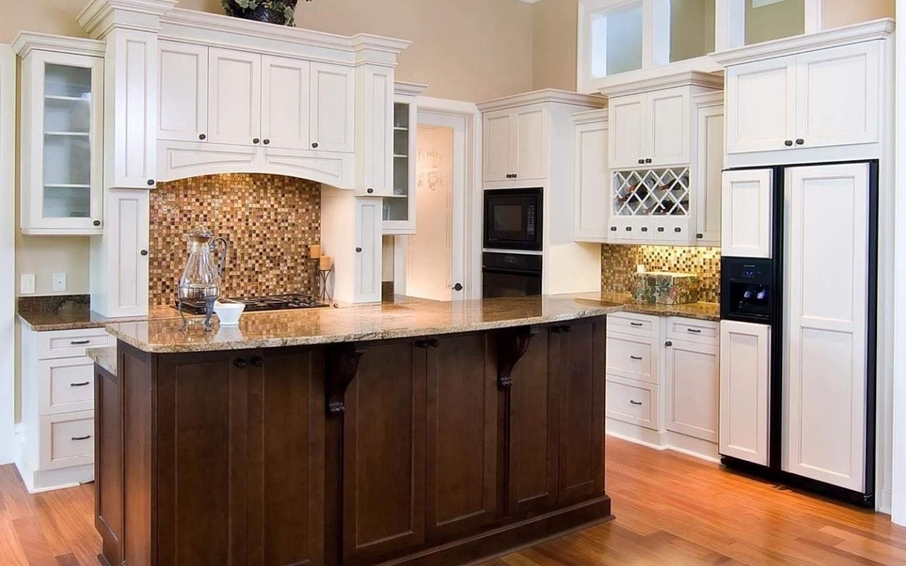 Hardwood installation in Maryland living room with clean finish